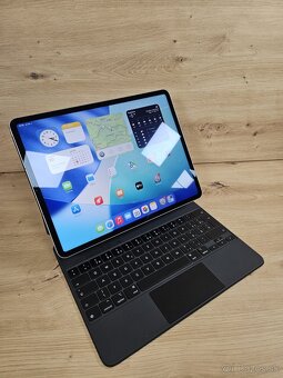Apple iPad Pro 12.9 palcovy 6.generacia + Apple keyboard - 3