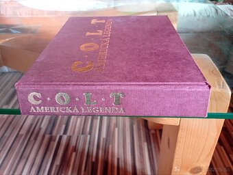 Kniha Colt Americká legenda - 3