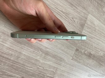 iPhone 15 128GB - 3