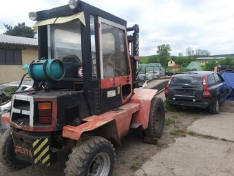 Predam Terennu Destu 3500kg diesel.ale je na Lpg - 3