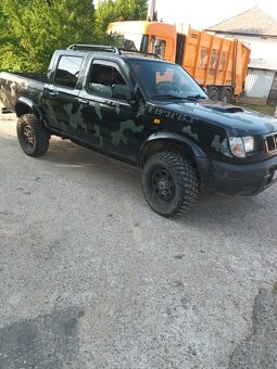 Nissan Navara D22 - 3