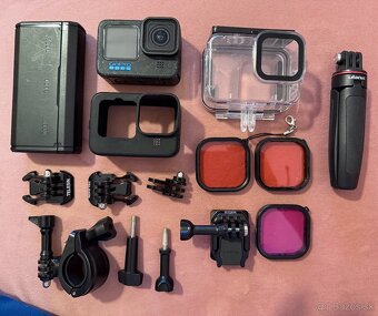 Gopro hero 12, black + prislusenstvo za 250€ - 3