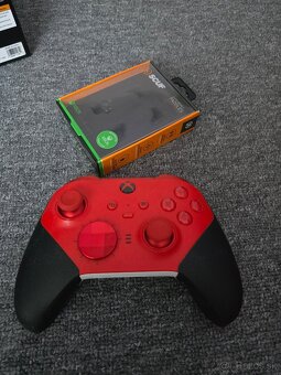 Xbox Ellite 2 controller - 3