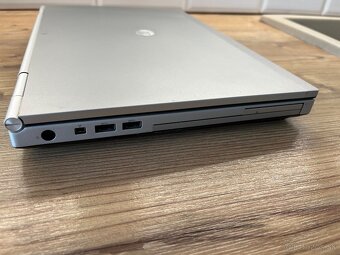 Predam notebook HP elitebook - 3