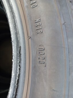 225/55 r17 - 3