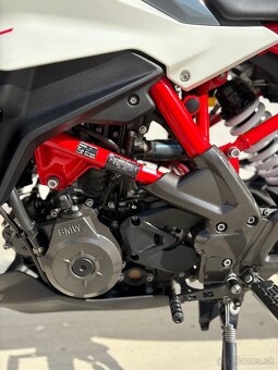 BMW G310R - 3
