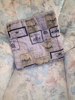 Kreslo s drevom-Dvojkreslo, 2xThon" a vianočný stromček - 3