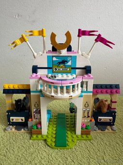 Lego friends stephanie a jej konská show 41367 - 3
