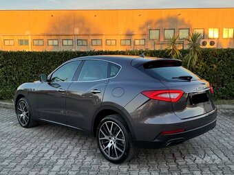 MASERATI LEVANTE 3.0 D - 3