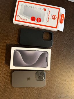 Predám Apple IPhone 15 Pro 256GB - 3