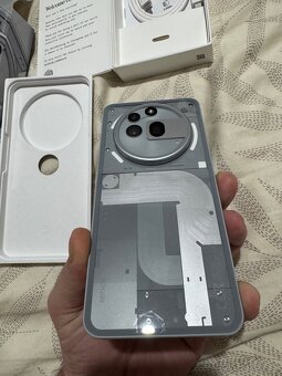 Nothing Phone (3a) Pro (12/256 GB) - 3