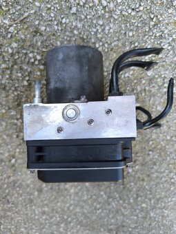 Kocka abs Audi A6 c6 - 3