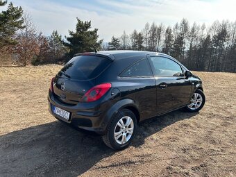 Opel Corsa D 1.4 benzín - 3