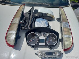 Ford focus.mk2 - 3