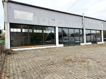 NA PRENÁJOM OBCHODNÉ PRIESTORY V CENTRE PRIEVIDZE - 3