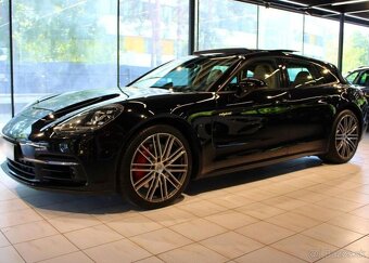 Porsche Panamera 4 Sport Turismo E-Hybrid Sport hybridní - 3