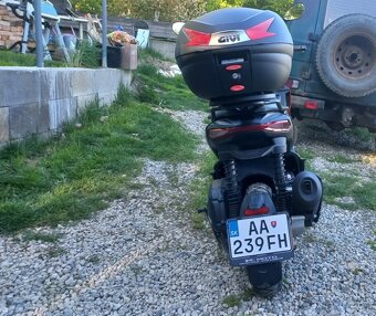 Aprilia SR GT 125 - 2024 - v záruke - 3