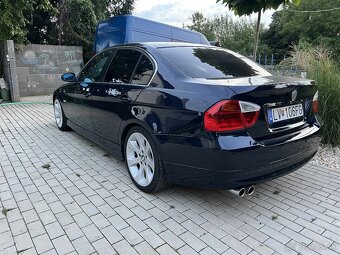 BMW E90 330i - 3