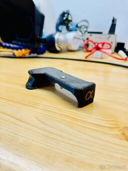 Ergonomický grip pre Sony A7 III - 3