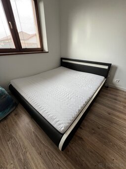 Predám manželské postele 3 ks - 3