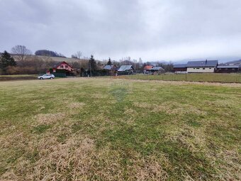 Predaj pozemku,1139 m2,Veličná - 3