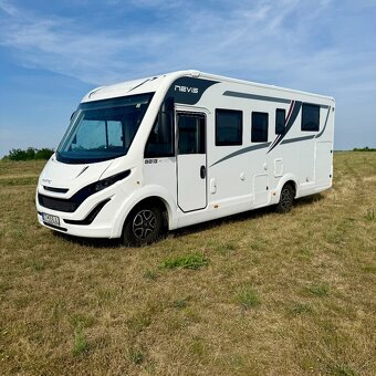 Prenájom karavanu MCLOUIS NEVIS 881G - 3