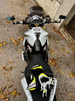 Honda CB1000R - 3