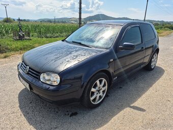Predám Volkswagen Golf 1.9TDI Základné údaje: Palivo:Diesel - 3