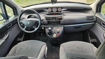 Peugeot 807 2,0HDi - 3