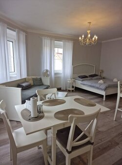 Krásny 1-izbový apartmán sídlisko Pod Brezinou - 3