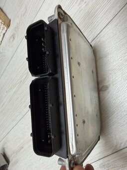 Set RJ na Audi 4.2 8E0 910 560 - 3