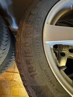 185/60 R15 - 3
