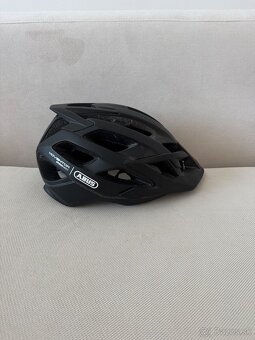 Helma abus moventor - 3