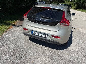 Volvo v40 . 2.0 Diesel - 3