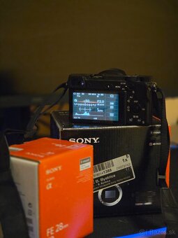 Sony A6300 + Sony FE 28mm F2.0 - 3