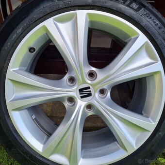 ALU disky Seat R17 5x112 Letne pneu 225/45 R17 - 3