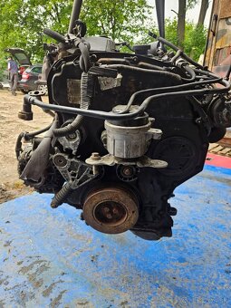 Motor Ford Mondeo MK2 2.0 96 kW 2005 - 3