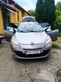 predam Renault Megane III Grantour 1.5 dci 78 kw 2010 - 3