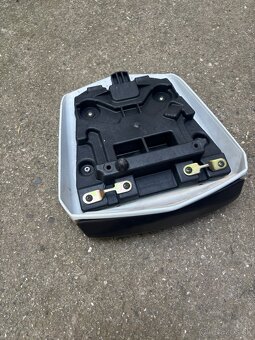 Sedačka Yamaha r6 2005 - 3