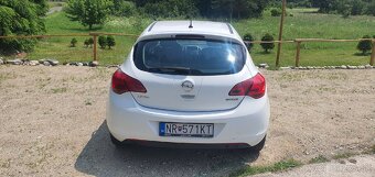 Opel astra j - 3