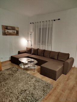 Predám sedačku v tvare U. - 3