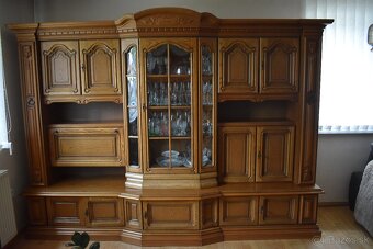 obyvačková vitrína - 3