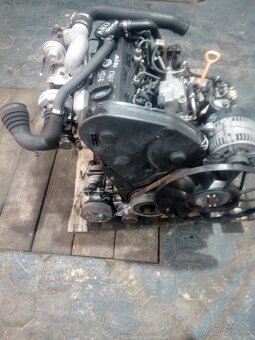 Predám motor 1.9 TDI 66KW AHU PASSAT B5 - 3