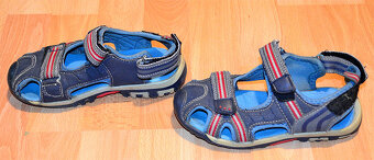 Sandalky zn. TU, vel. 30-31, vd 19-19,5cm za 1,50€ - 3