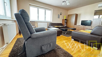 Dvojgeneračný rodinný dom v centre Majcichova – bývanie aj i - 3