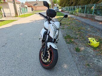 Kawasaki ER6N - 3