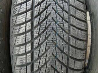 Zimne pneu. Goodyear 205/50 r17 - 3