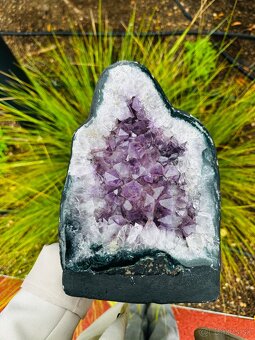 Prírodní minerál Geoda ametyst  vhodná aj ako darček na vian - 3