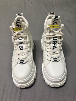 Damske členkové čižmy /tenisky Buffalo , vek,38 - 3