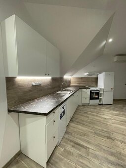 Prenájom 3.-izb.byt v centre Senca - 3